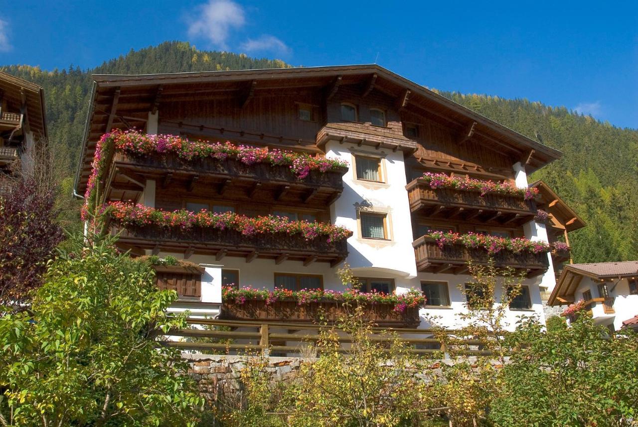 Apart - Und Fruehstueckspension Jaegerheim Kaunertal Bagian luar foto